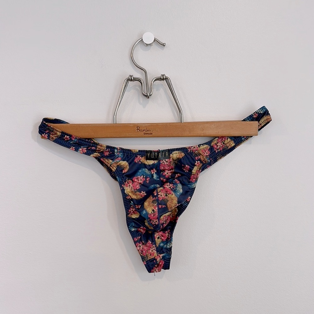 Yutata Men’s Floral Thong - Royal Blue (Large)